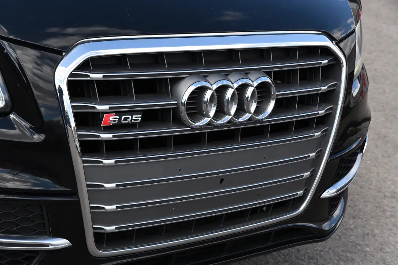 Audi SQ5 снимка Audi SQ5
