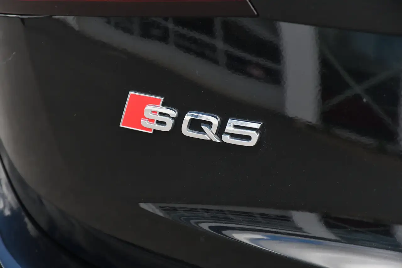 Audi SQ5 снимка Audi SQ5
