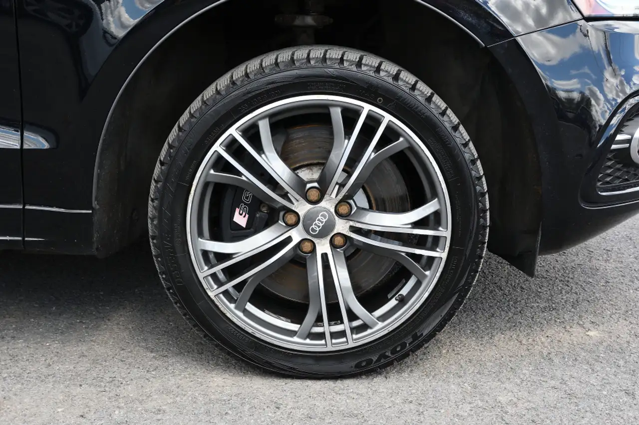 Audi SQ5 снимка Audi SQ5
