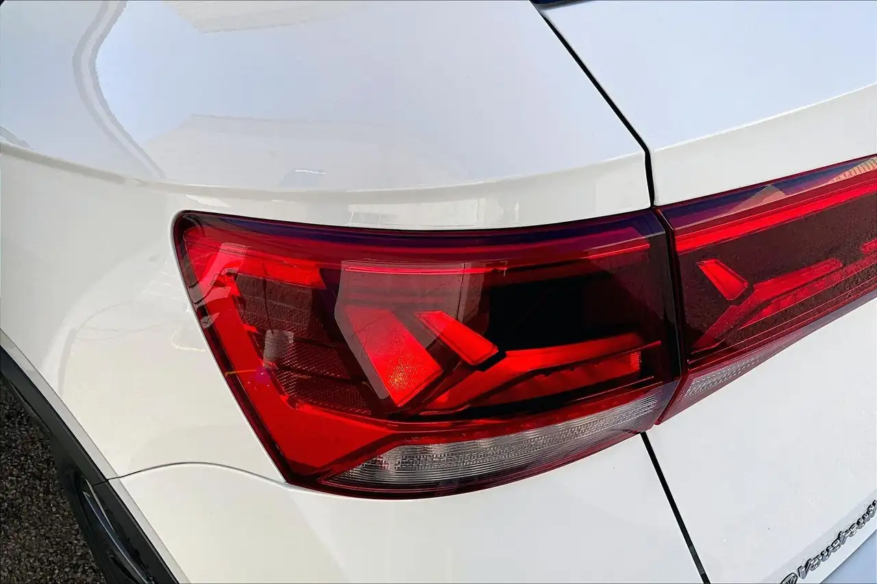 Volkswagen Taos снимка Volkswagen Taos