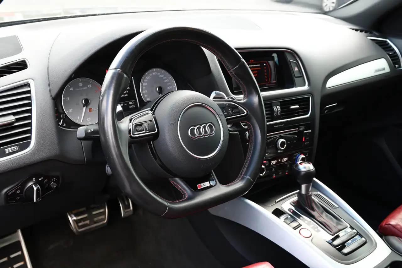 Audi SQ5 снимка Audi SQ5