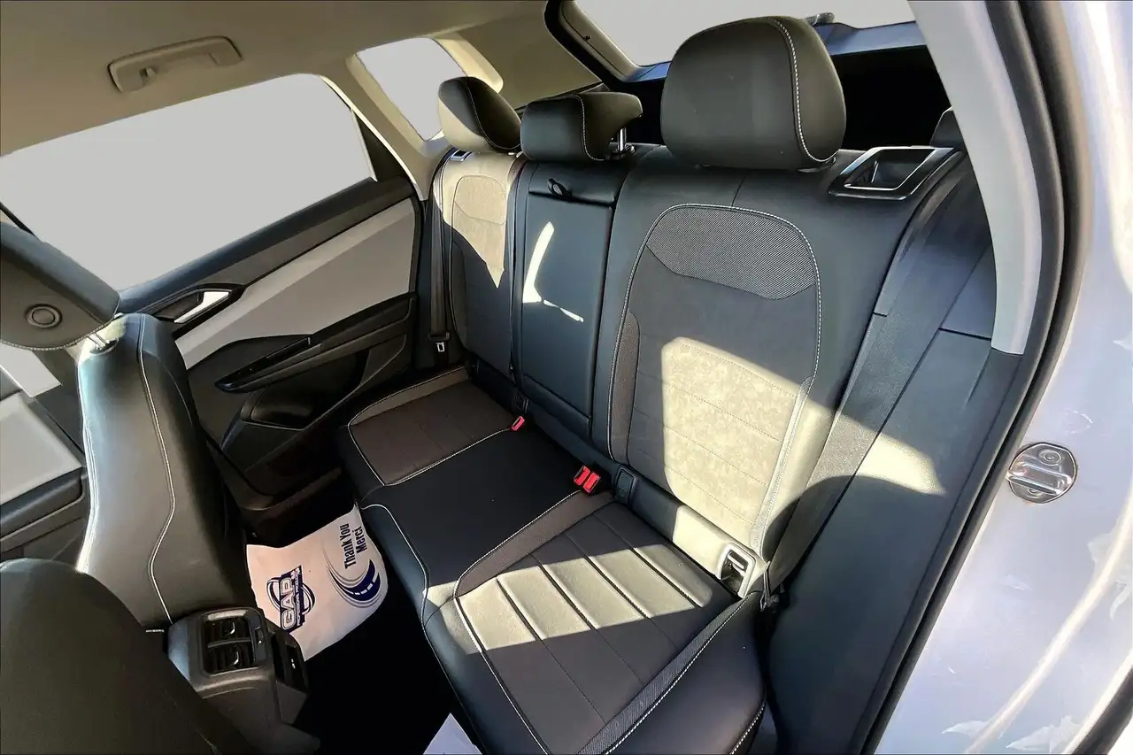 Volkswagen Taos снимка Volkswagen Taos