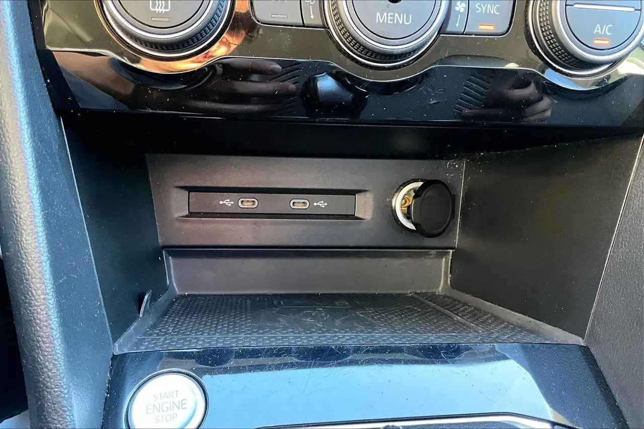 Volkswagen Taos снимка Volkswagen Taos