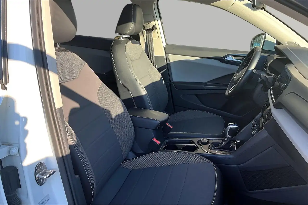 Volkswagen Taos снимка Volkswagen Taos
