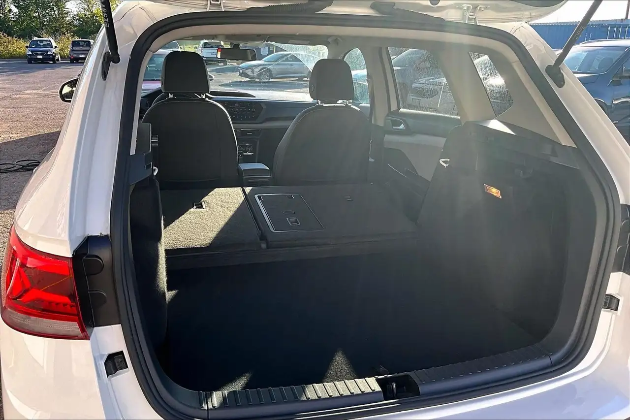 Volkswagen Taos снимка Volkswagen Taos