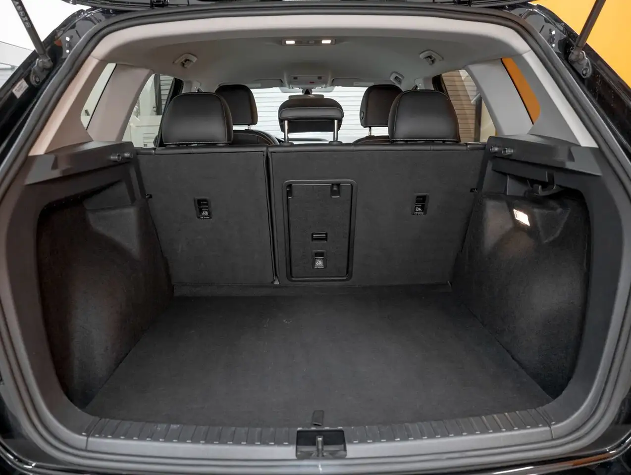 Volkswagen Taos снимка Volkswagen Taos