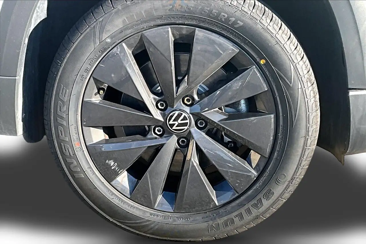 Volkswagen Taos снимка Volkswagen Taos