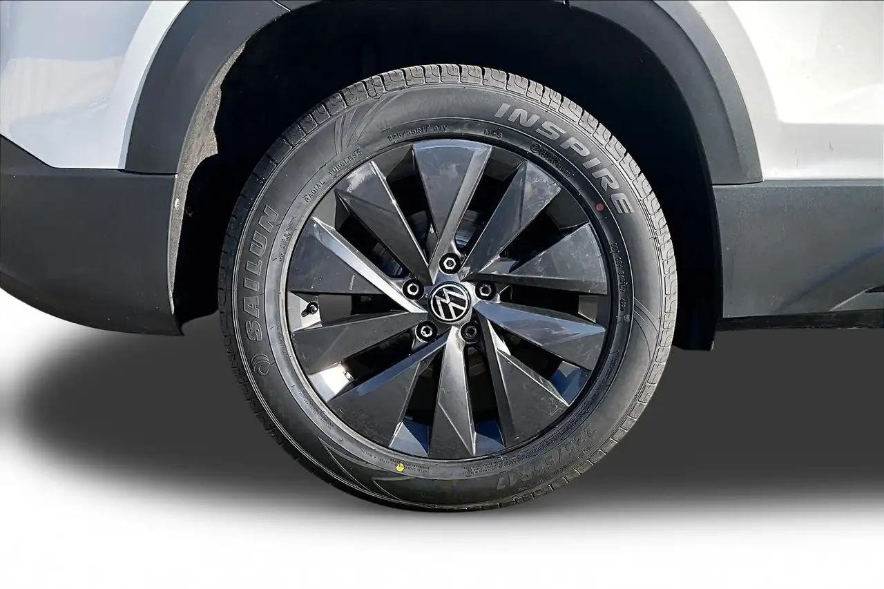 Volkswagen Taos снимка Volkswagen Taos
