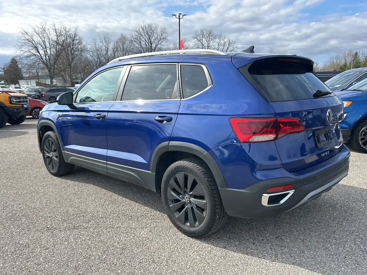Volkswagen Taos снимка Volkswagen Taos