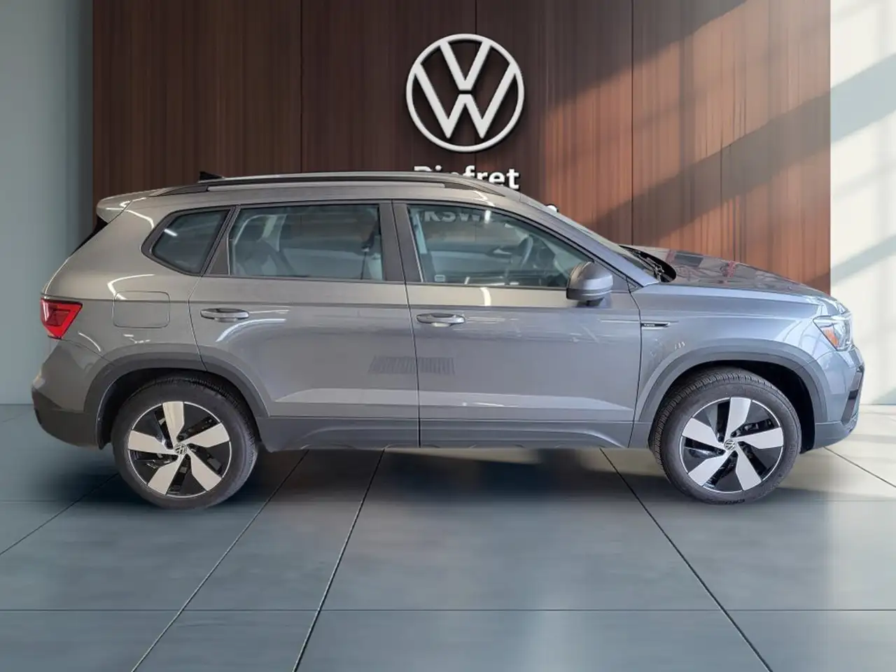 Volkswagen Taos снимка Volkswagen Taos
