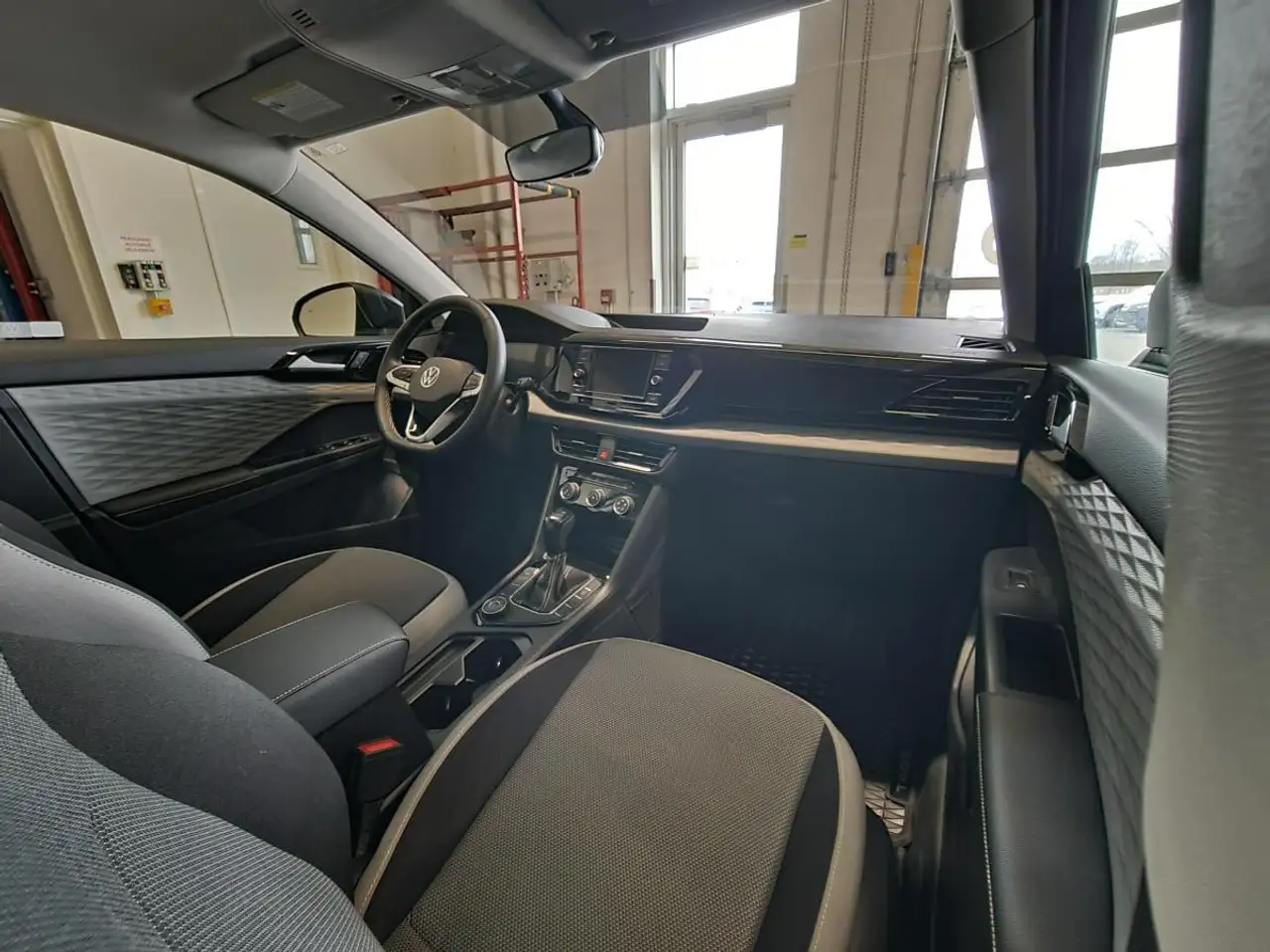 Volkswagen Taos снимка Volkswagen Taos
