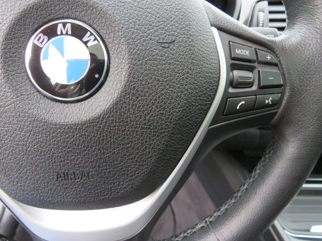 BMW 3 Series photo BMW 3 Series