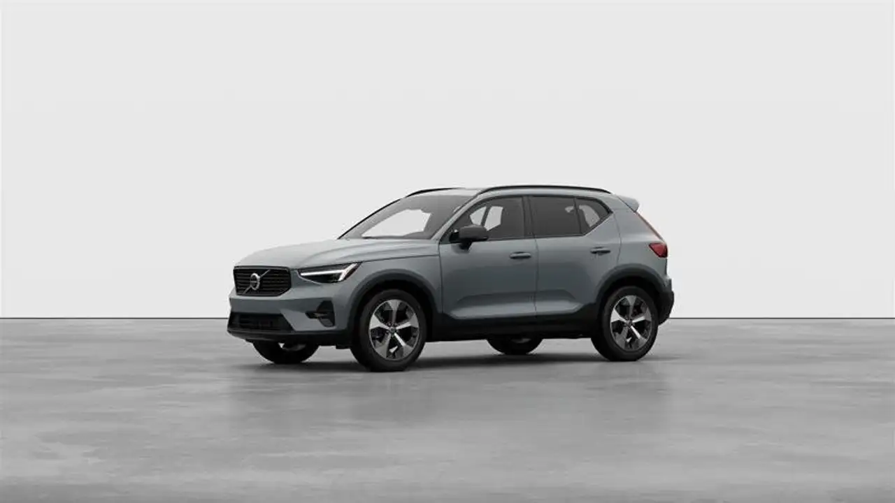 2026 Volvo XC40