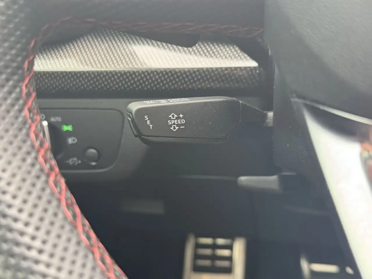 Audi SQ5 снимка Audi SQ5