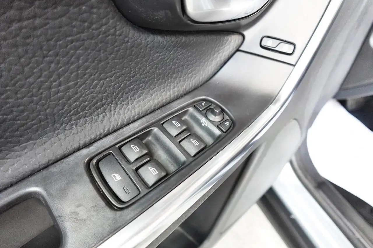 Volvo XC60 photo Volvo XC60