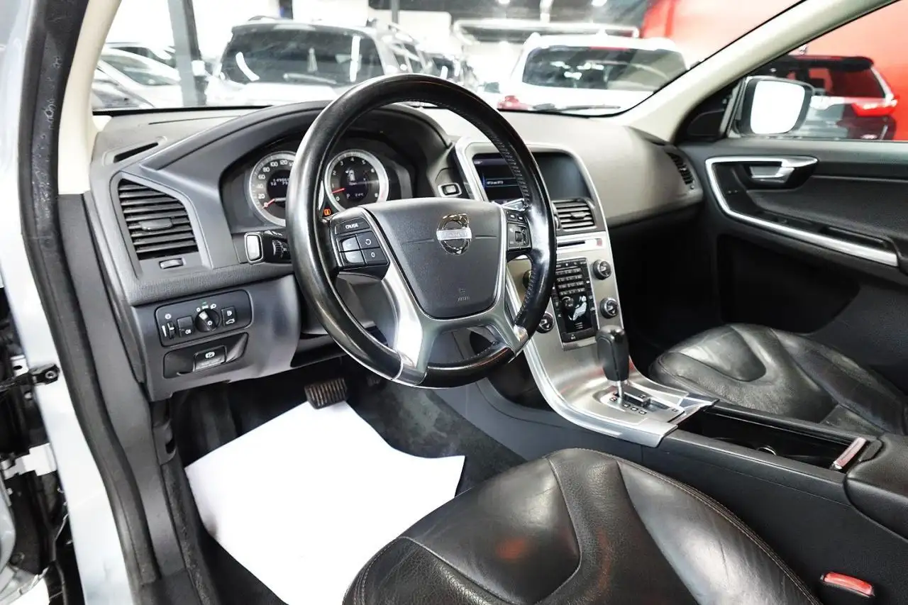 Volvo XC60 photo Volvo XC60