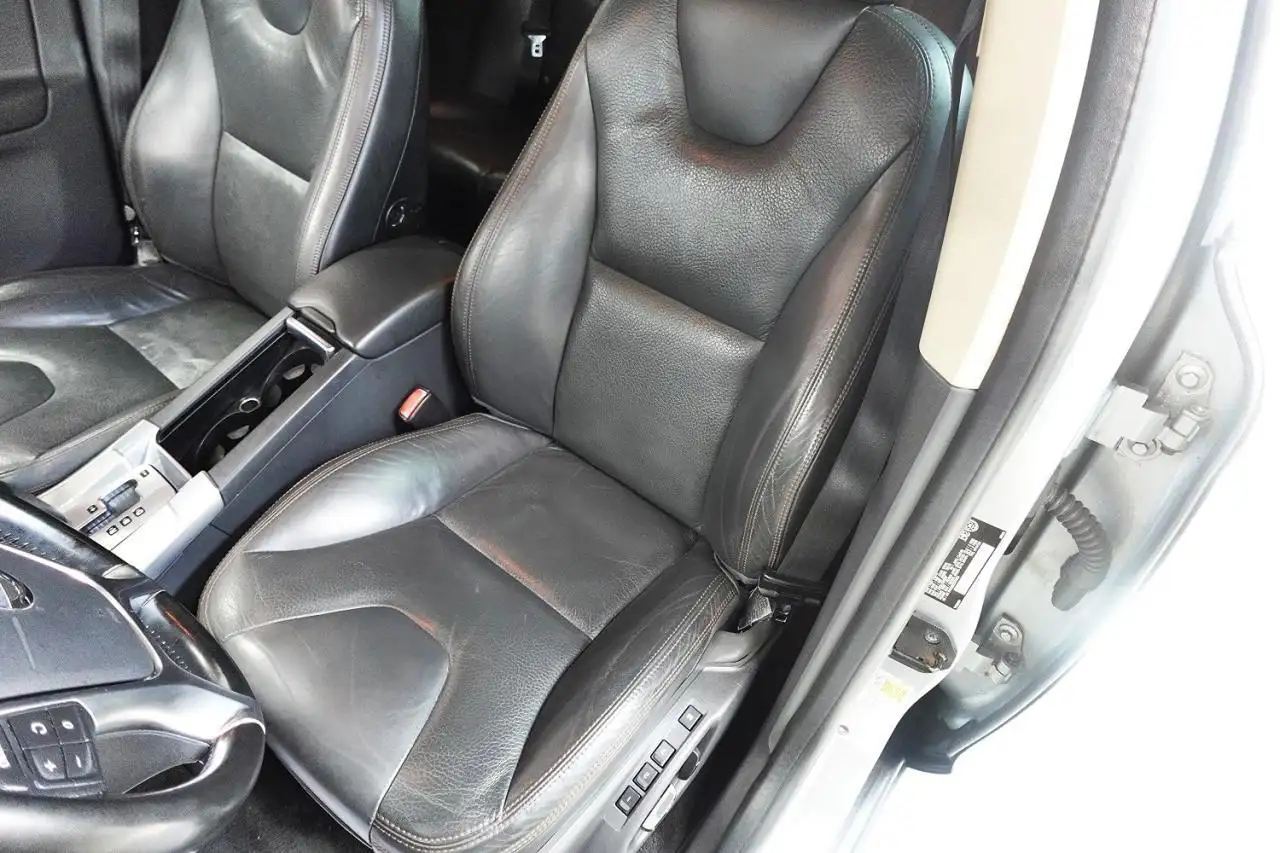 Volvo XC60 photo Volvo XC60