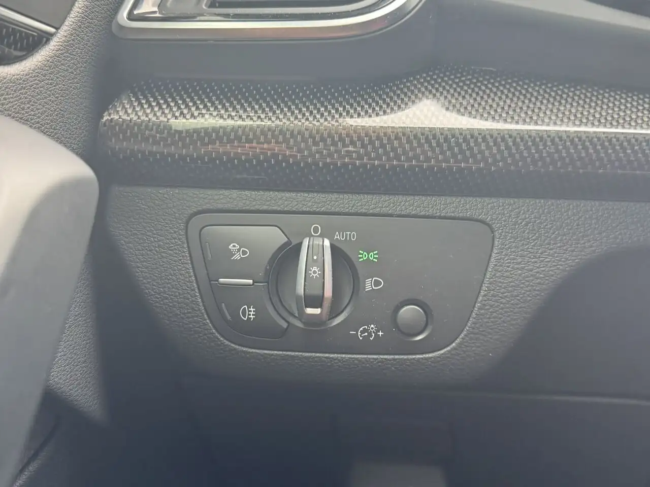 Audi SQ5 снимка Audi SQ5
