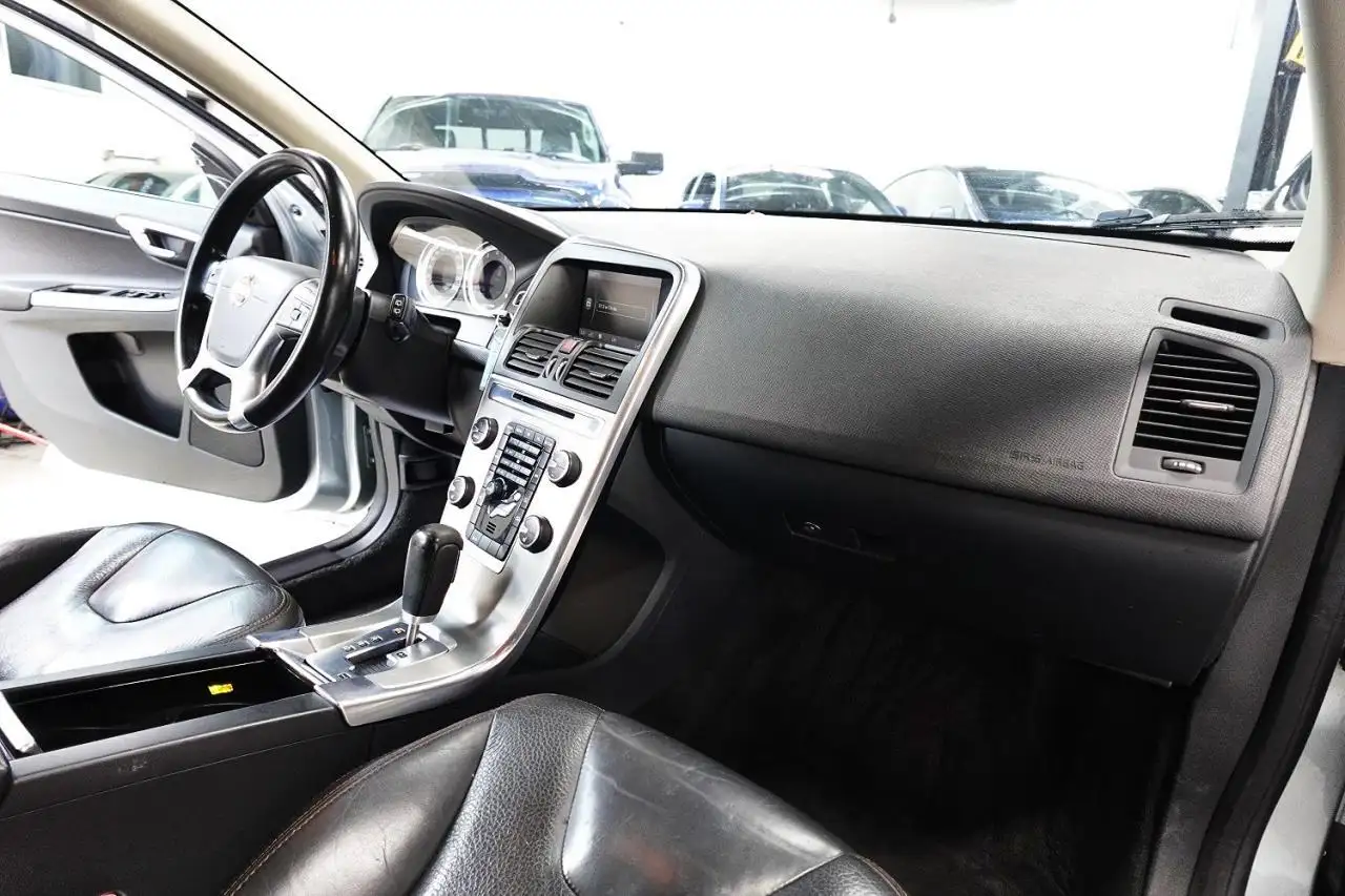 Volvo XC60 photo Volvo XC60