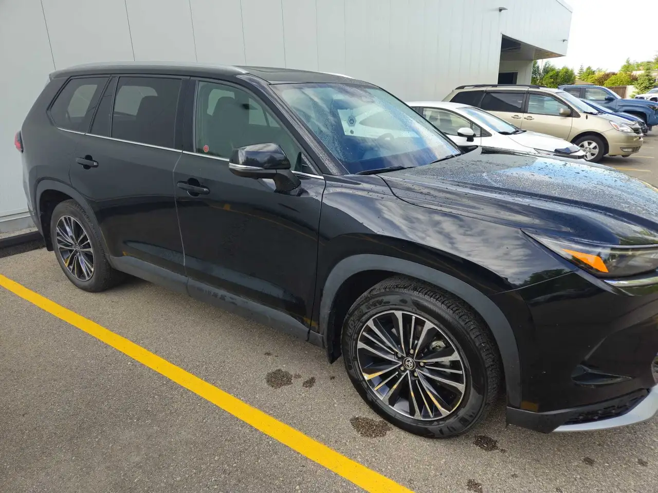 Toyota Grand Highlander photo Toyota Grand Highlander