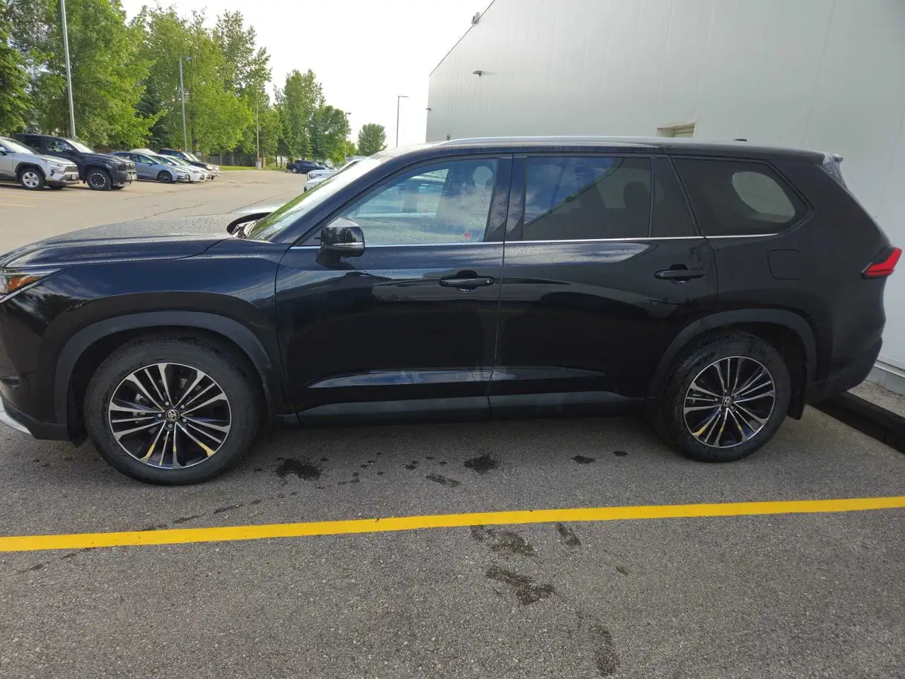 Toyota Grand Highlander photo Toyota Grand Highlander