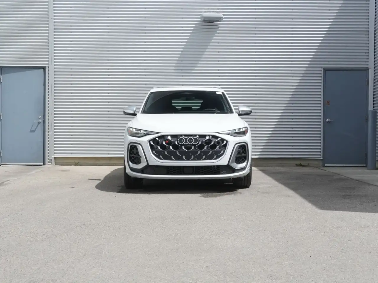 Audi SQ5 снимка Audi SQ5