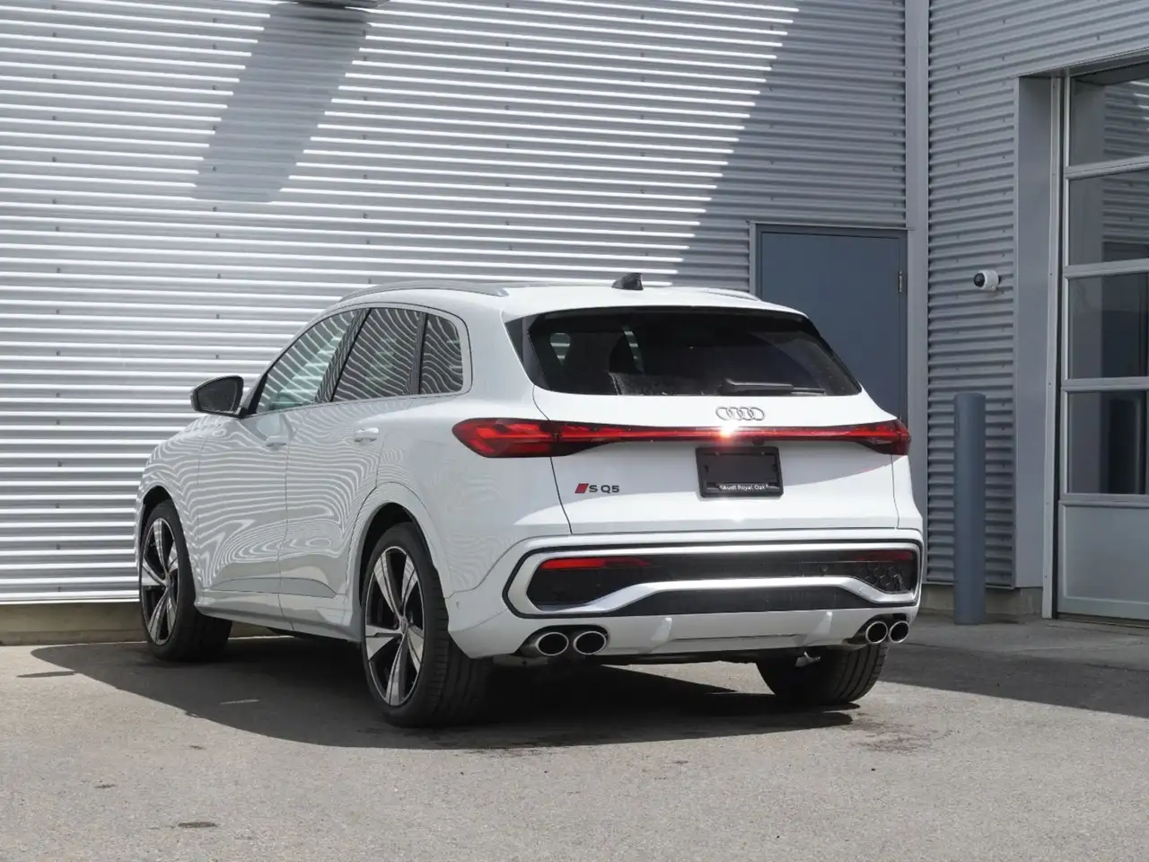 Audi SQ5 снимка Audi SQ5