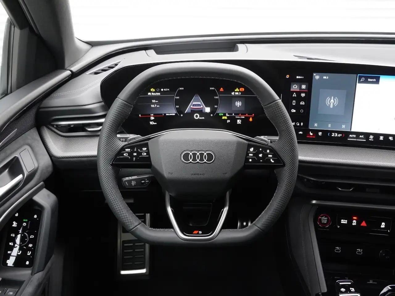 Audi SQ5 снимка Audi SQ5