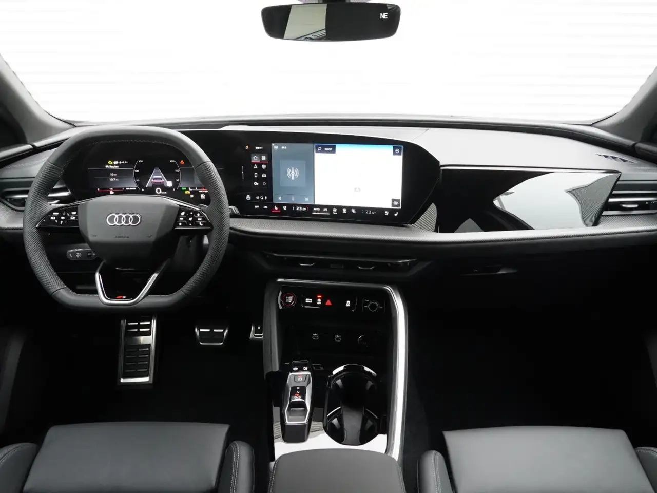 Audi SQ5 снимка Audi SQ5