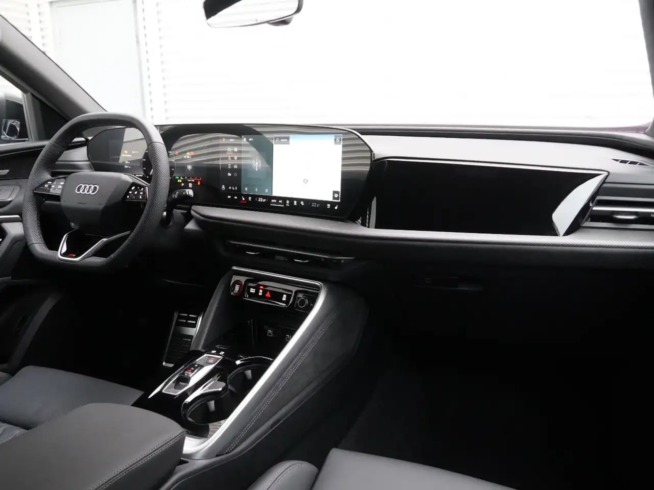 Audi SQ5 снимка Audi SQ5