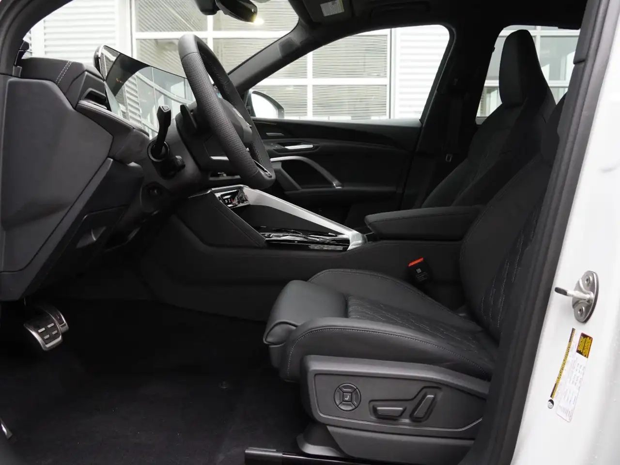 Audi SQ5 снимка Audi SQ5