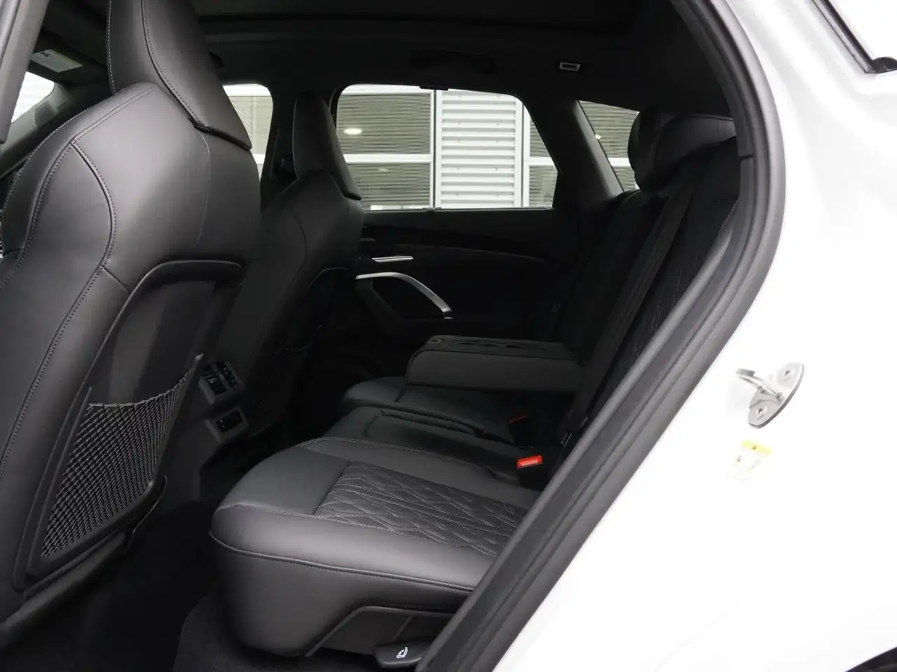 Audi SQ5 снимка Audi SQ5