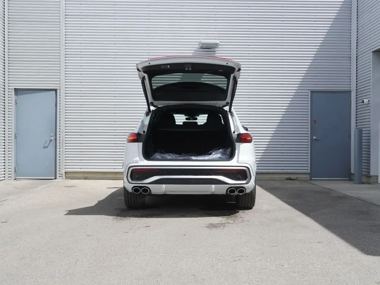 Audi SQ5 снимка Audi SQ5