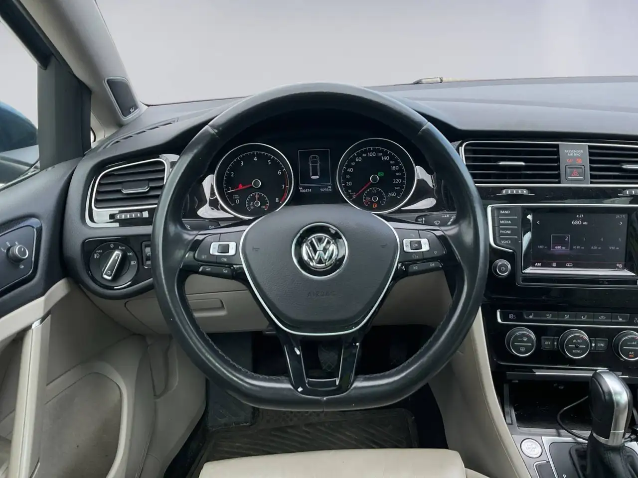 Volkswagen Golf снимка Volkswagen Golf