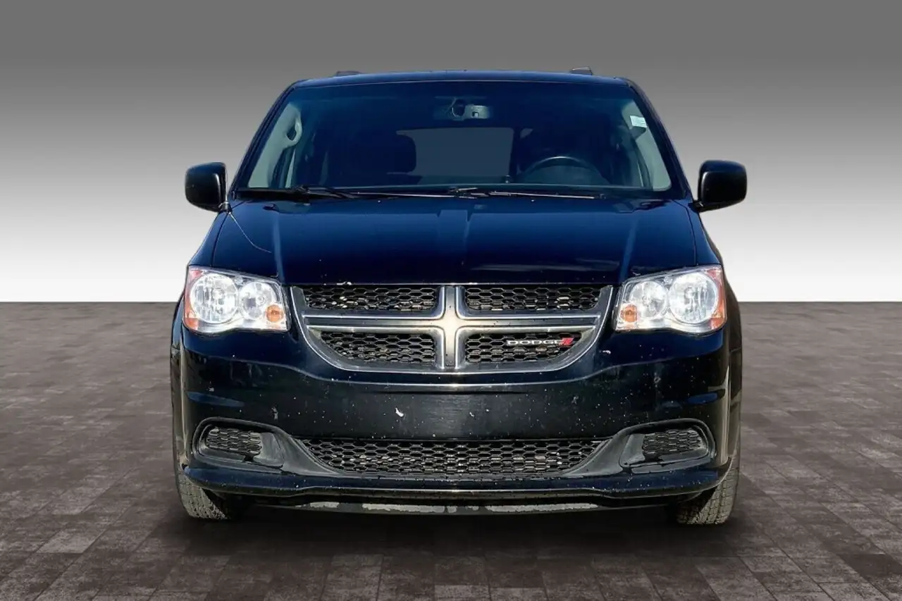 Dodge Grand Caravan снимка Dodge Grand Caravan