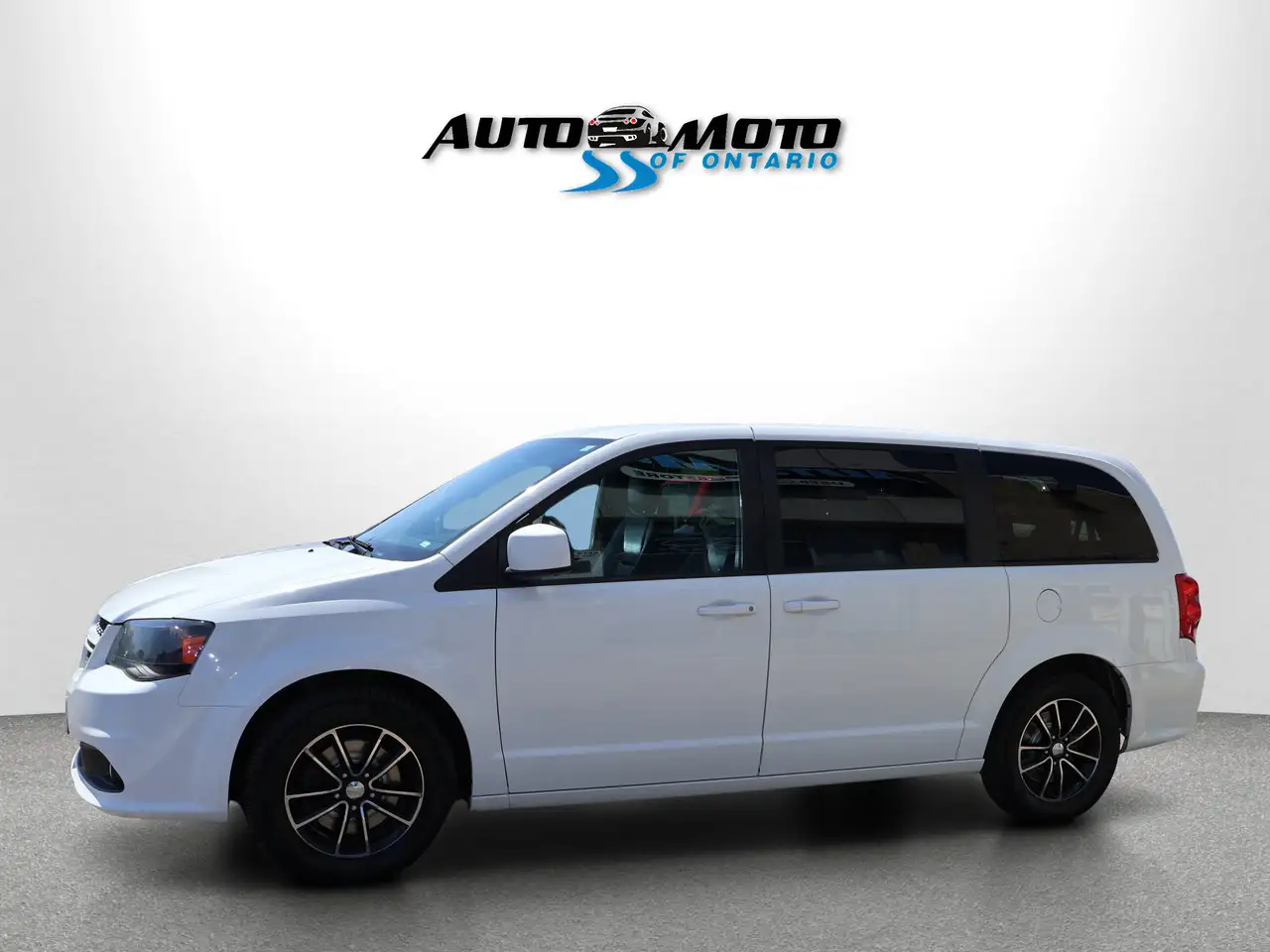 Dodge Grand Caravan снимка Dodge Grand Caravan