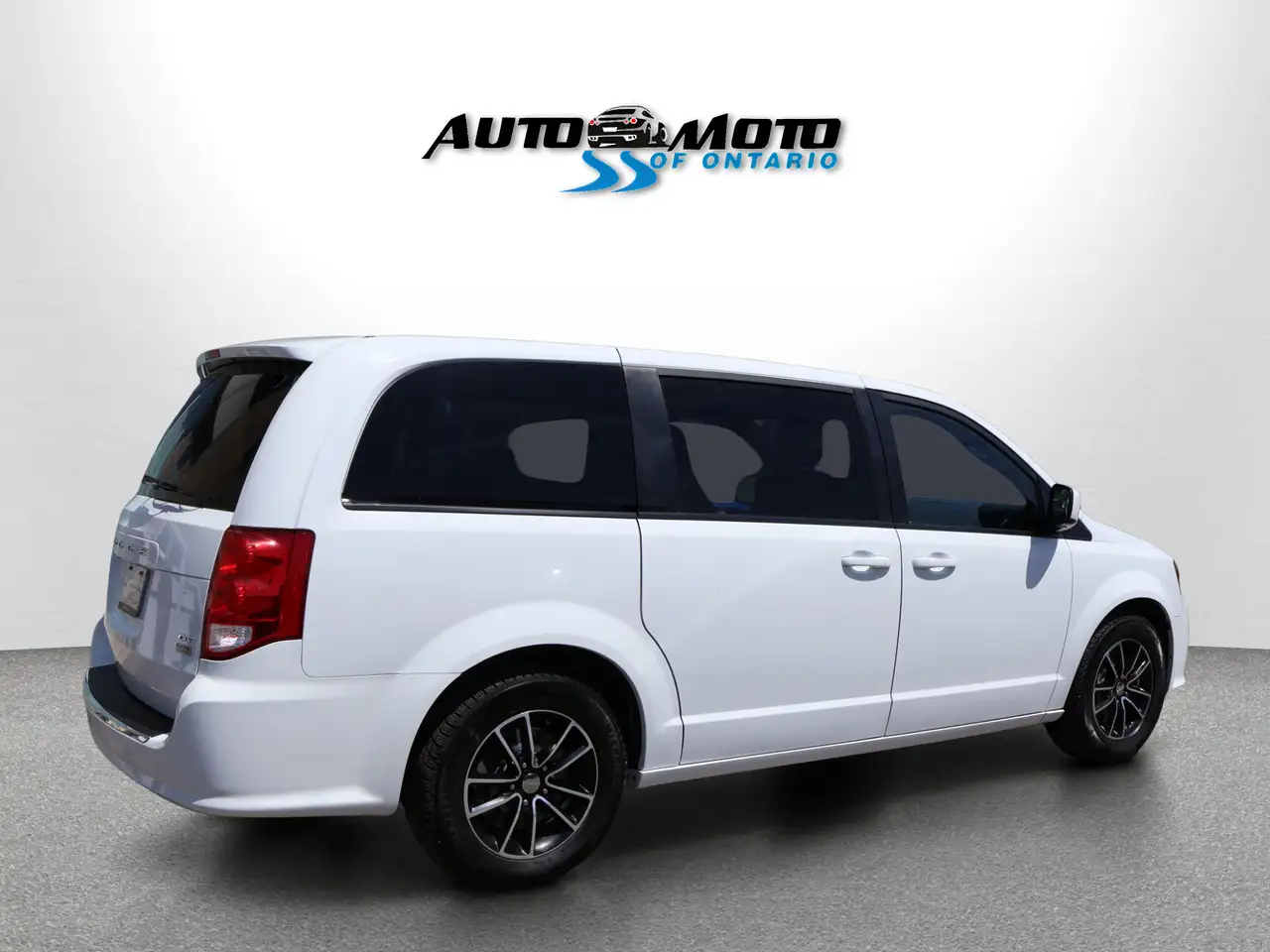 Dodge Grand Caravan снимка Dodge Grand Caravan