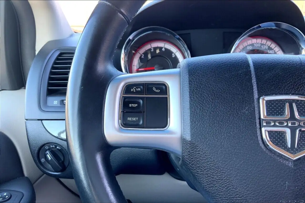 Dodge Grand Caravan снимка Dodge Grand Caravan