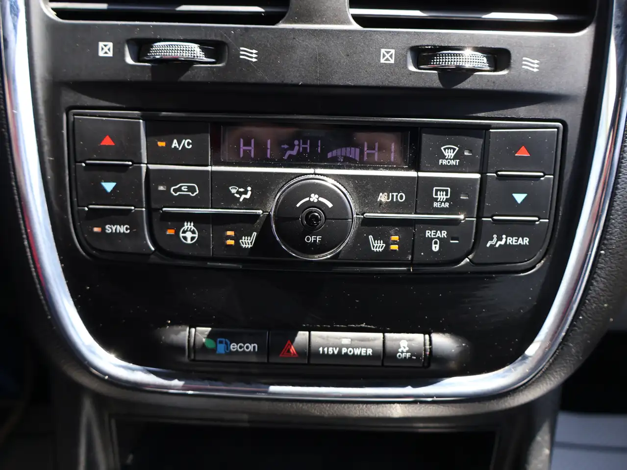 Dodge Grand Caravan снимка Dodge Grand Caravan