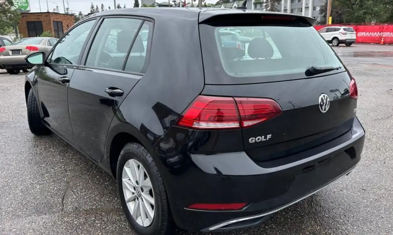 Volkswagen Golf photo Volkswagen Golf