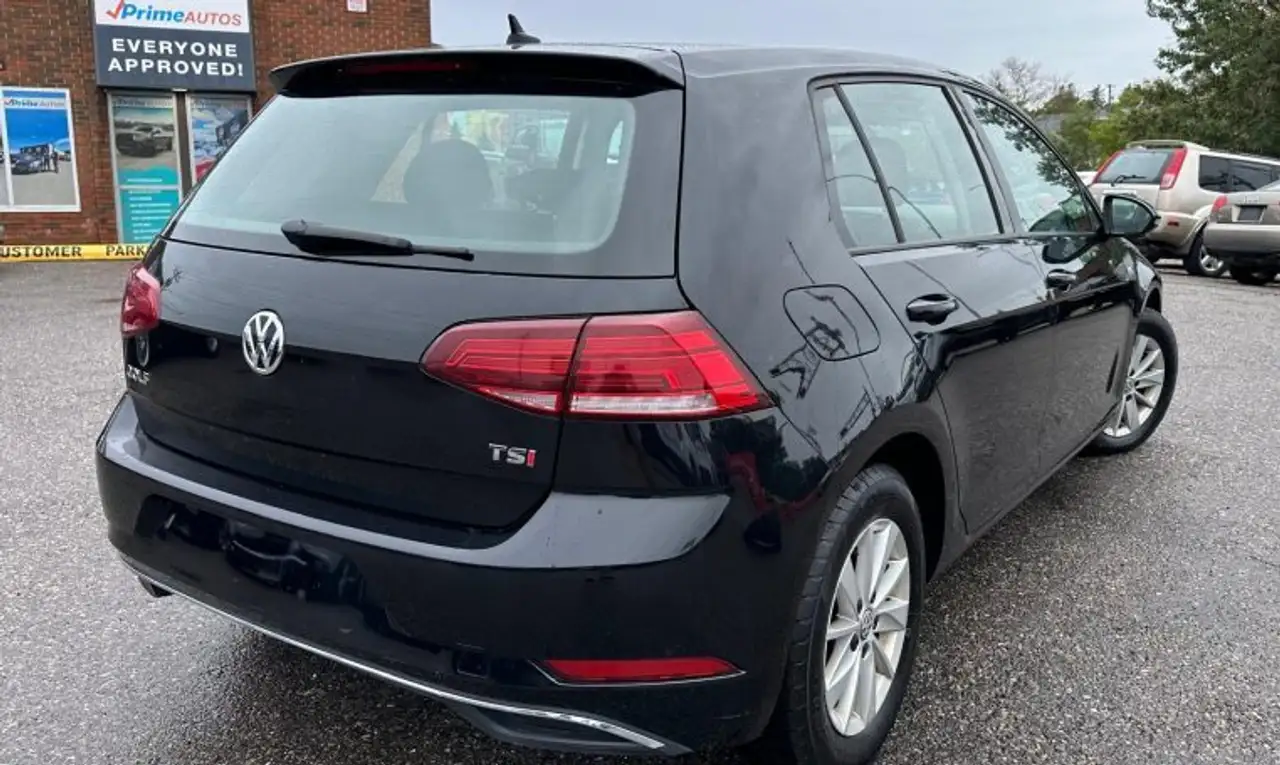 Volkswagen Golf photo Volkswagen Golf