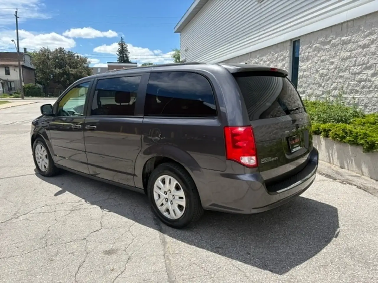 Dodge Grand Caravan photo Dodge Grand Caravan