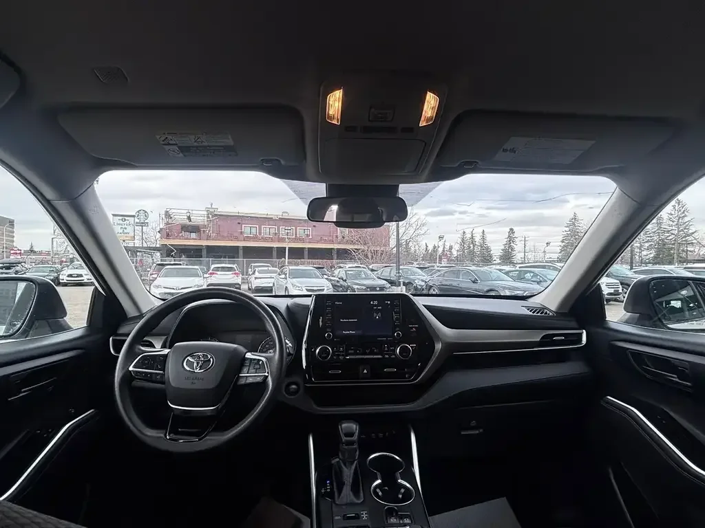 Toyota Highlander снимка Toyota Highlander