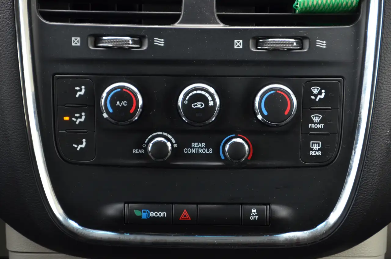 Dodge Grand Caravan fotografie Dodge Grand Caravan