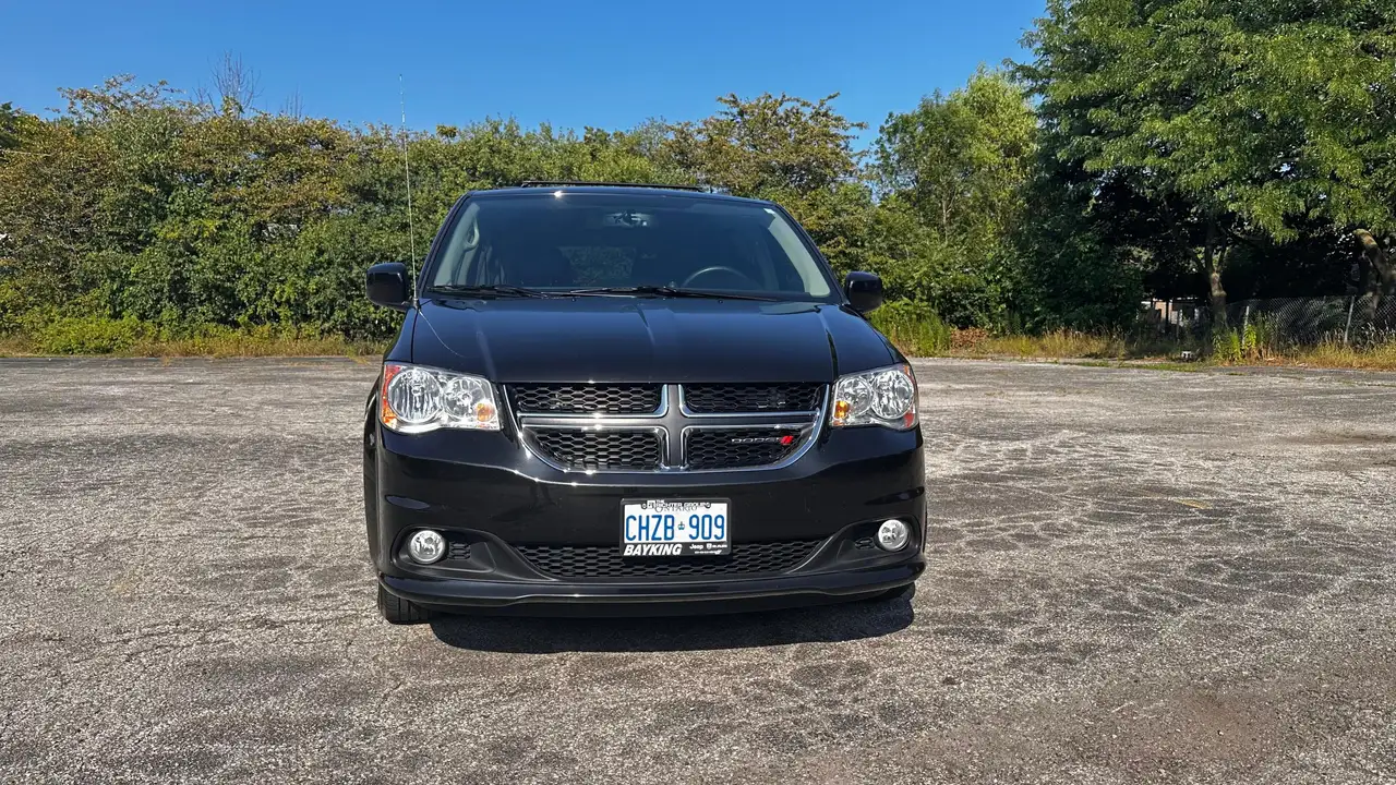 Dodge Grand Caravan снимка Dodge Grand Caravan