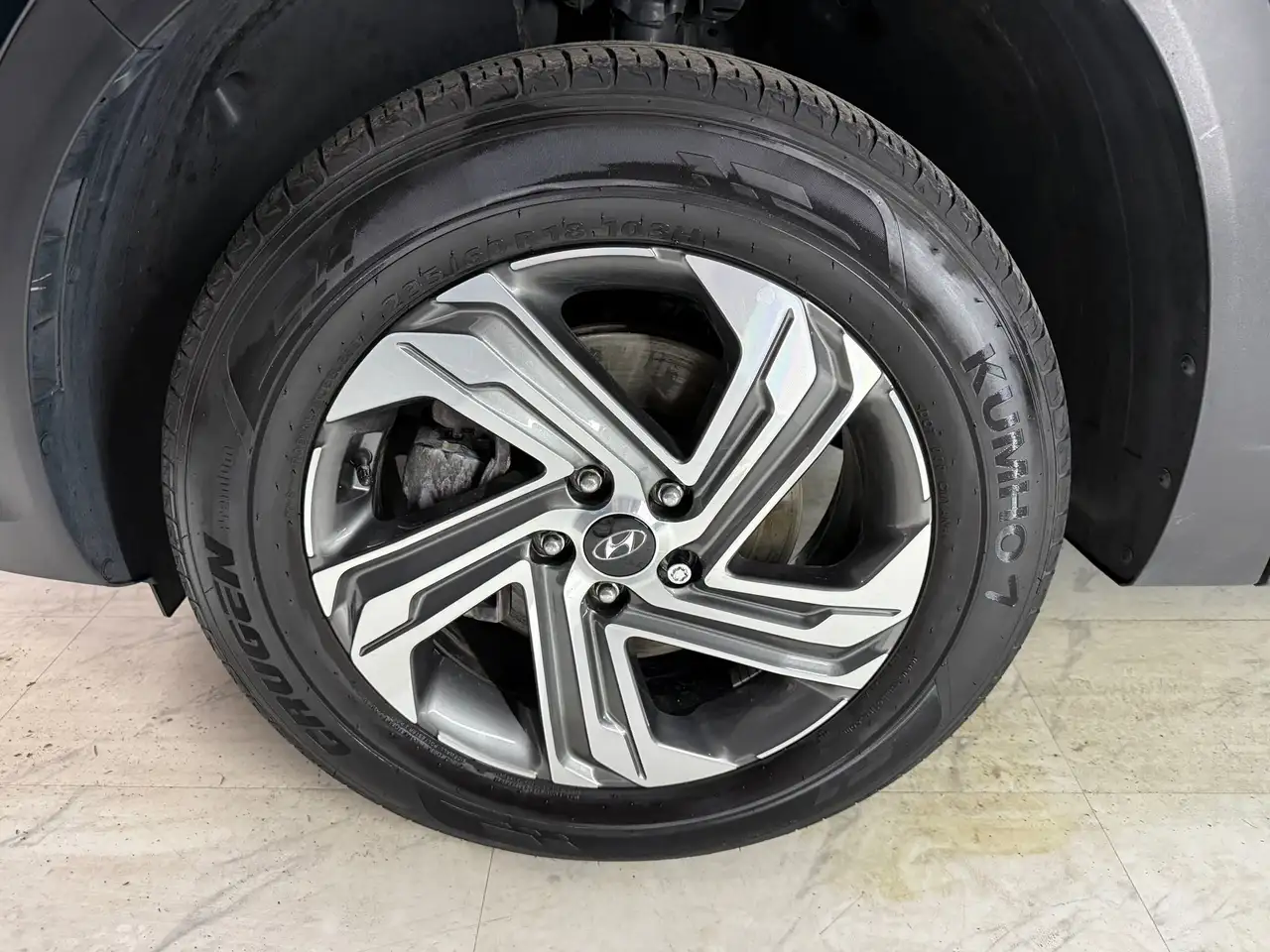 Hyundai SANTA FE снимка Hyundai SANTA FE