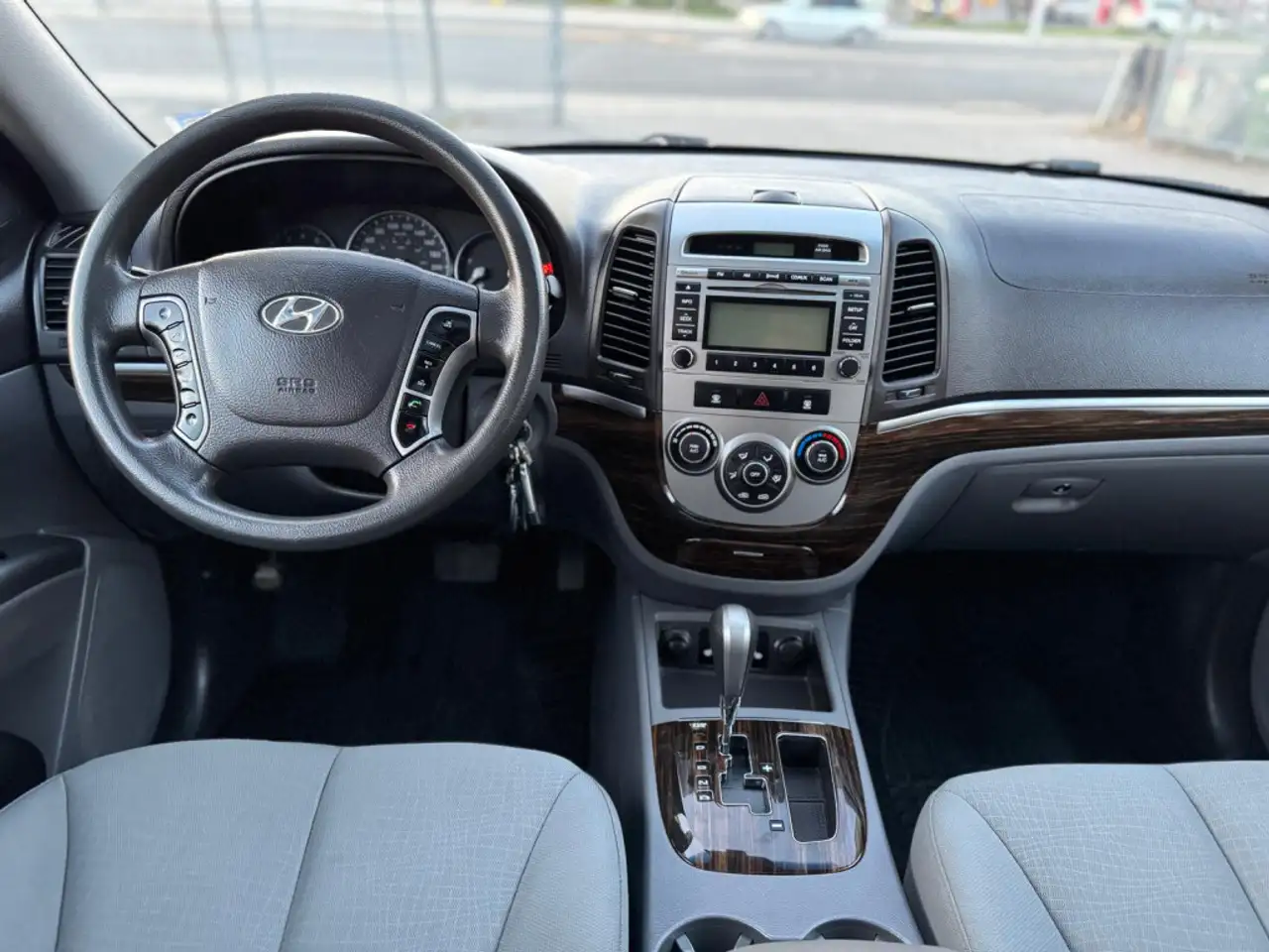 Hyundai SANTA FE снимка Hyundai SANTA FE