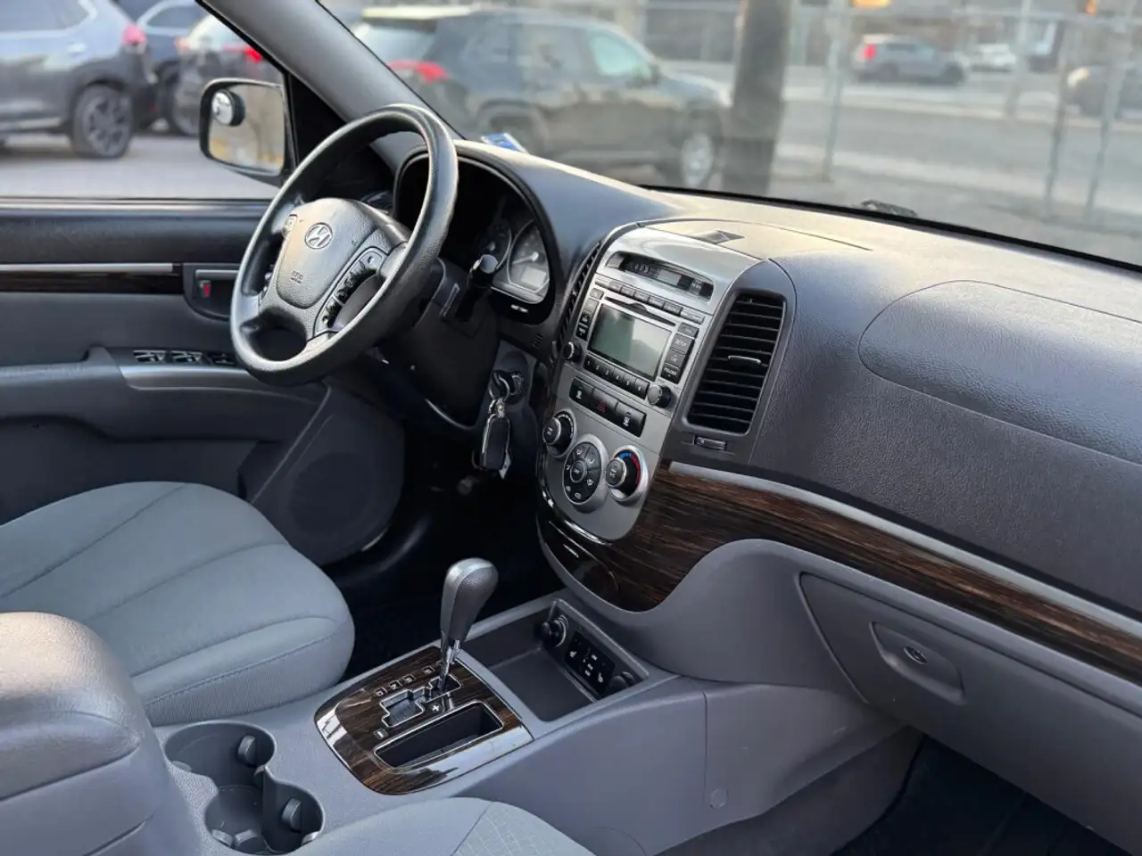 Hyundai SANTA FE снимка Hyundai SANTA FE