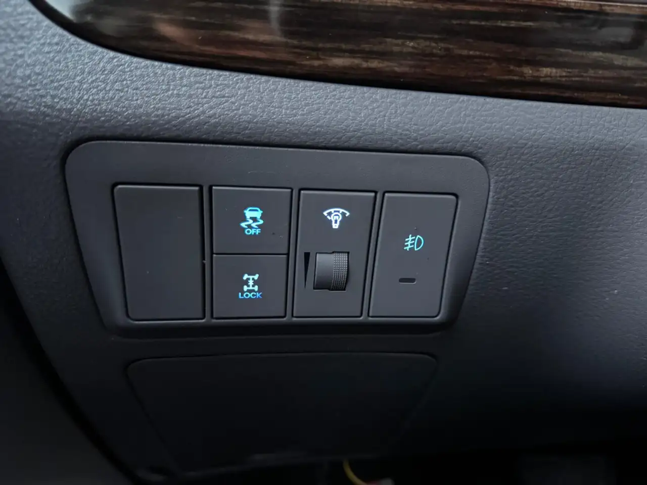 Hyundai SANTA FE снимка Hyundai SANTA FE