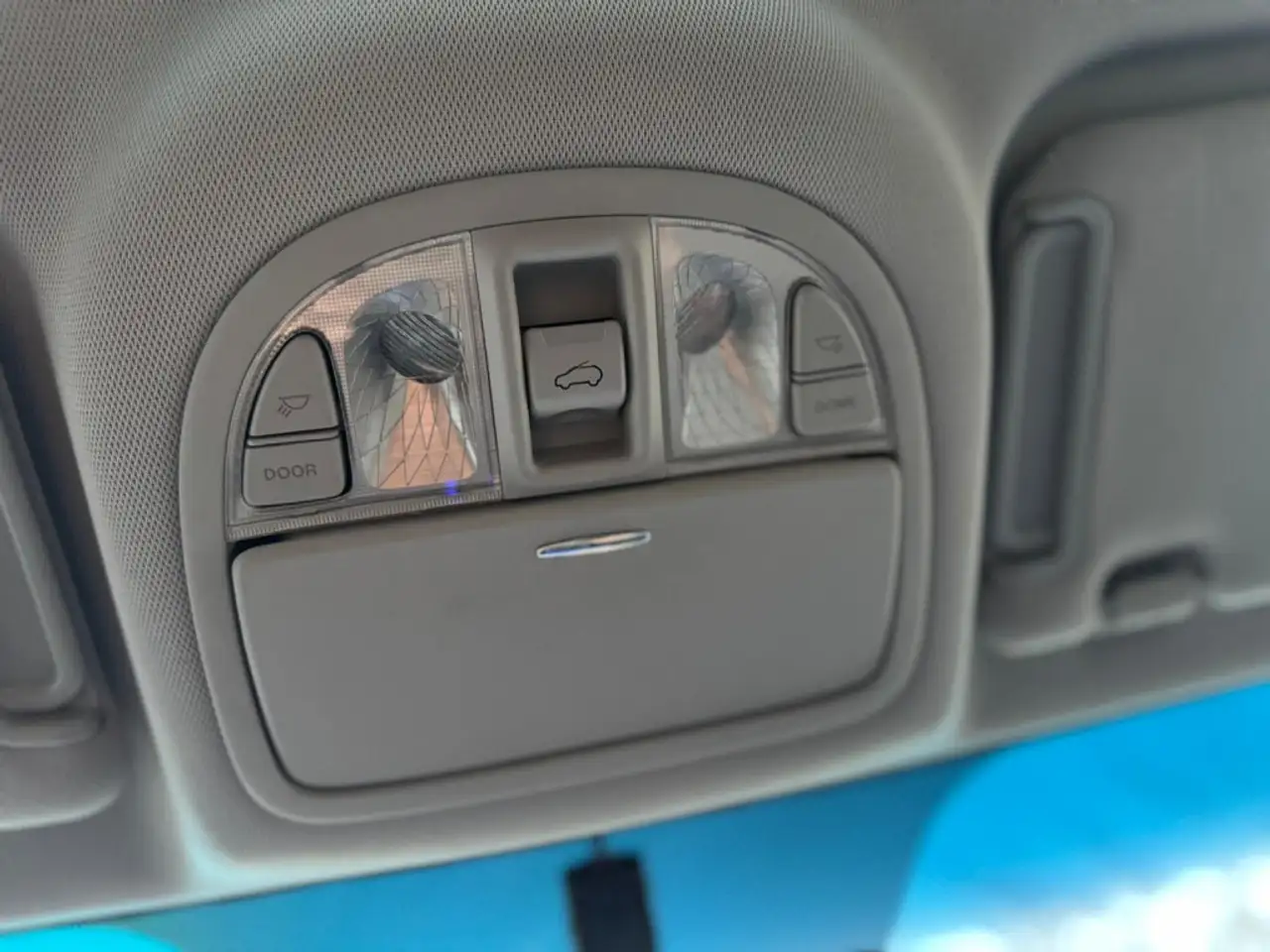 Hyundai SANTA FE снимка Hyundai SANTA FE